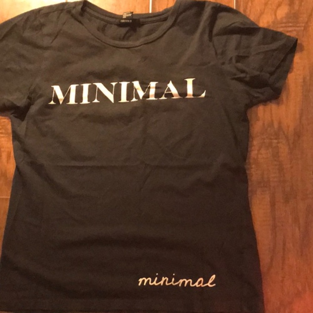 Dark grey t shirt !